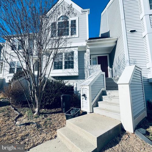6107 Stonepath Cir, CENTREVILLE, VA, 20120-3416 | Card Image