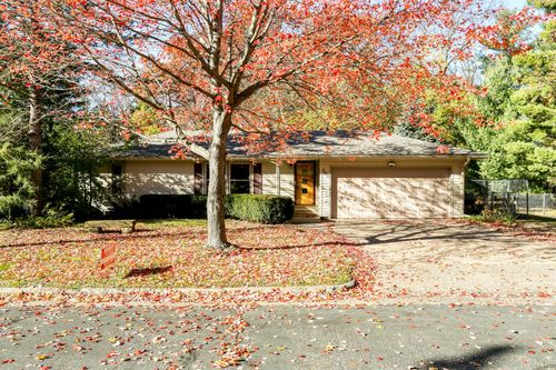 501 Birch St, River Falls, WI, 54022-2616 | Card Image