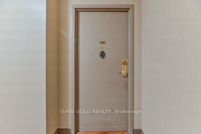 706 - 2470 Eglinton Ave W, Condo with 3 bedrooms, 2 bathrooms and null parking in York ON | Image 7