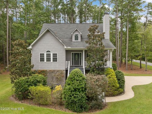 100 Greenbriar Ln, Washington, NC, 27889-9761 | Card Image