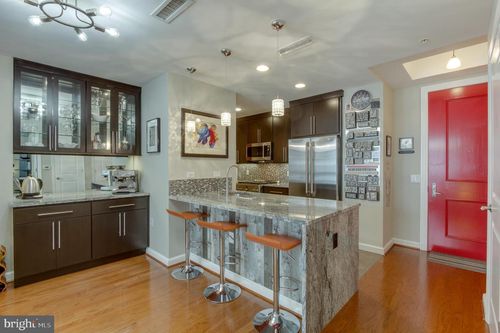 1604-11990 Market St, RESTON, VA, 20190-6015 | Card Image