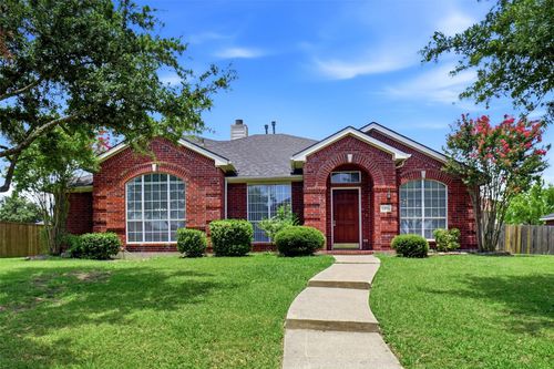 3215 Elmwood Dr, Mesquite, TX, 75181-4268 | Card Image