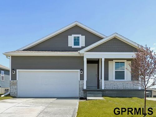 11985 S 114th Ave, Papillion, NE, 68046-5047 | Card Image