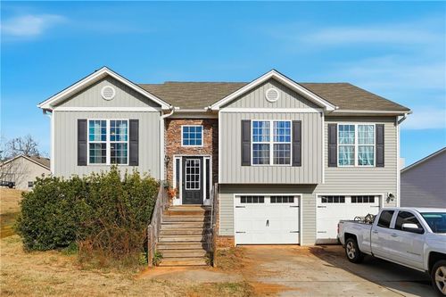 41 Colonial Ct, Jefferson, GA, 30549-8612 | Card Image