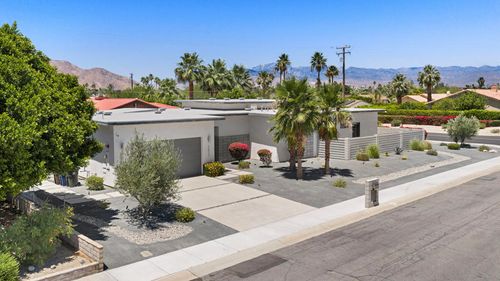 2077 E Nicola Rd, Palm Springs, CA, 92262 | Card Image