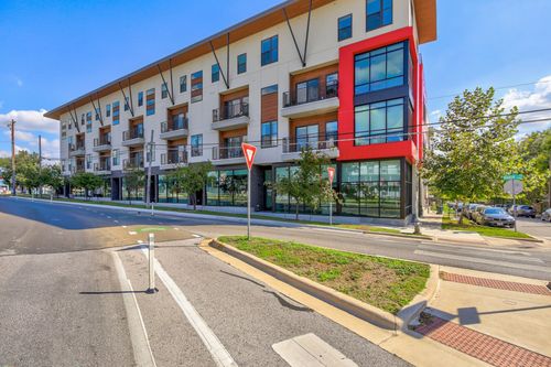 apt-305-2213 Poquito St, Austin, TX, 78722-2465 | Card Image