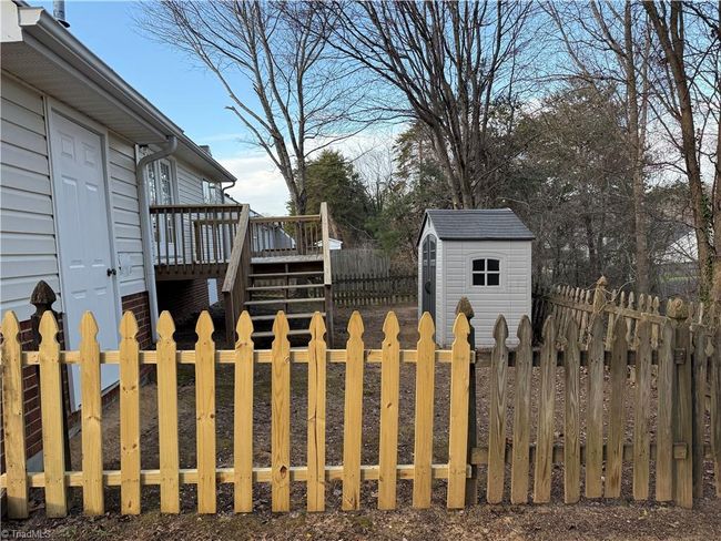 3007 Brookrun Dr, House other with 3 bedrooms, 2 bathrooms and null parking in Jamestown NC | Image 20