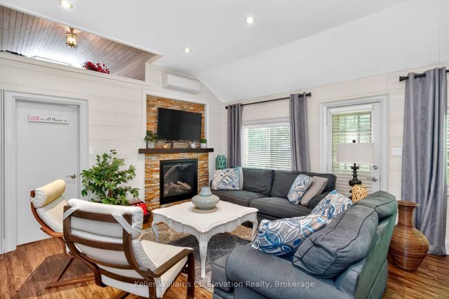 19 Evans Dr, House other with 3 bedrooms, 1 bathrooms and 3 parking in Tiny ON | Image 4