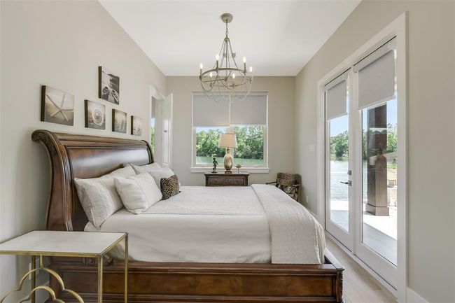 18 Smith Loop N, House other with 4 bedrooms, 5 bathrooms and 2 parking in Cleveland TX | Image 14