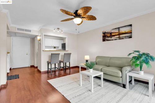 105-470 N N Civic Drive, Walnut Creek, CA, 94596 | Card Image