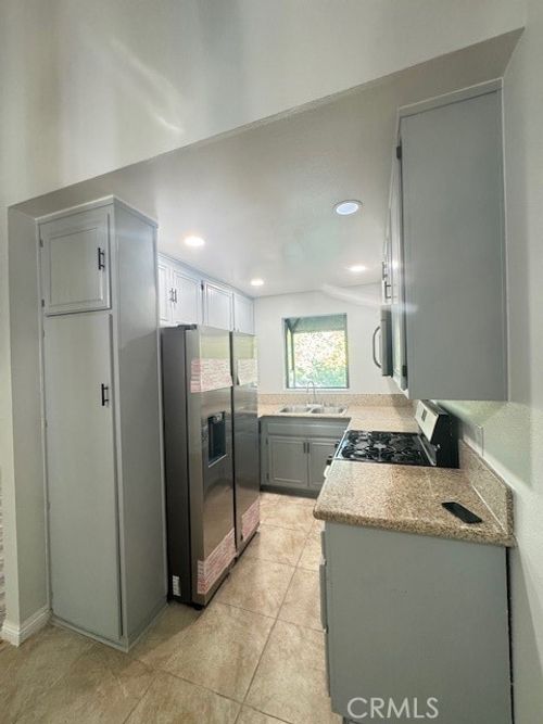 unit-108-18145 American Beauty Dr, Canyon Country, CA, 91387-3080 | Card Image