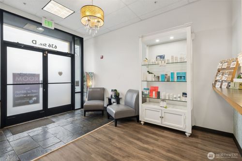 d-636 Sw 152nd St, Burien, WA, 98166-2264 | Card Image