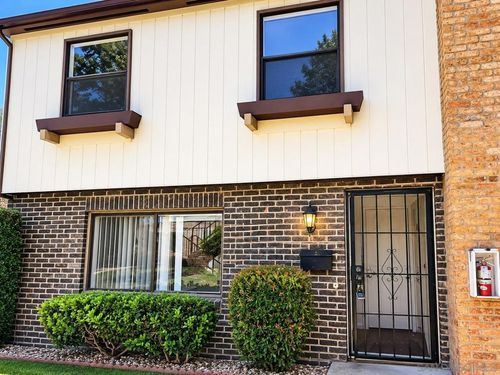 b-8010 Winter Gardens Blvd, El Cajon, CA, 92021-1461 | Card Image