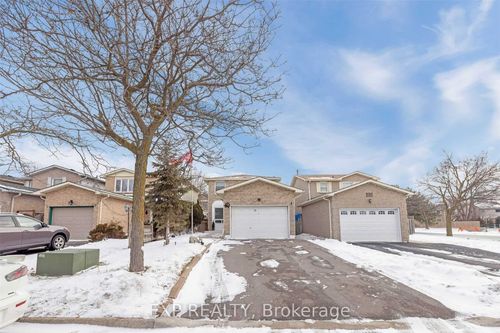 56 Steven Crt, Brampton, ON, L6Z3A6 | Card Image