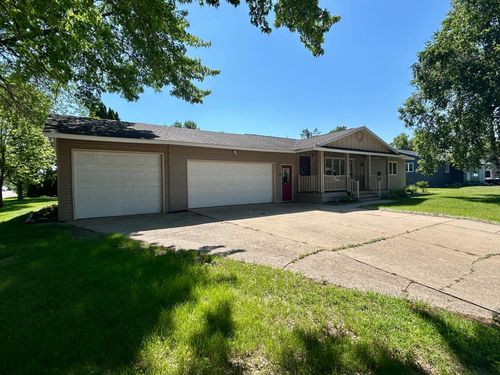 1006 10th St Sw, Wadena, MN, 56482-1947 | Card Image