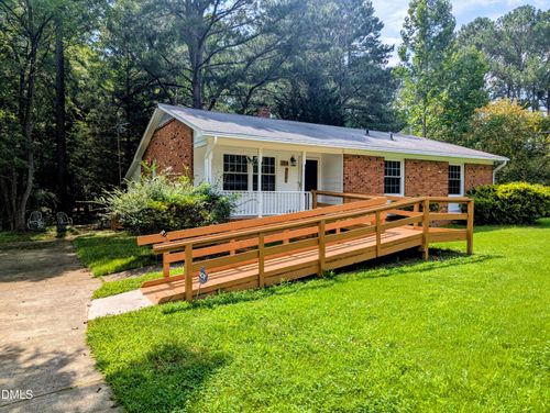 204 Drew St, Louisburg, NC, 27549-9281 | Card Image