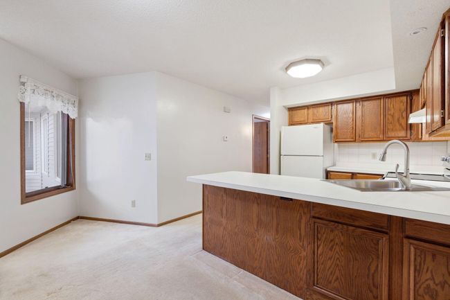 4805 Barbara Ln, Townhouse with 2 bedrooms, 1 bathrooms and null parking in Inver Grove Heights MN | Image 5