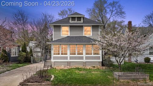 335 E Lawrence Ave, Royal Oak, MI, 48073-3449 | Card Image
