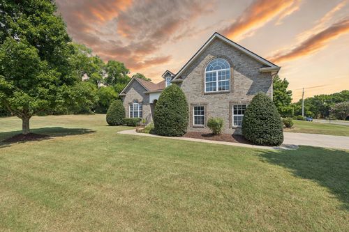 1030 Wyndham Dr, Gallatin, TN, 37066-7491 | Card Image