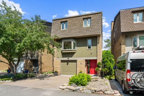 4-1011 Prince Of Wales Dr, Ottawa, ON, K2C3K1 | Card Image