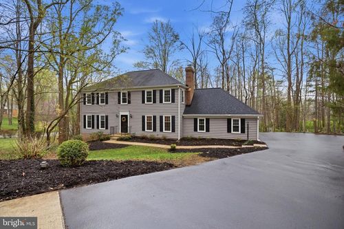 15790 Beacon Hill Pl, DUMFRIES, VA, 22025-1301 | Card Image