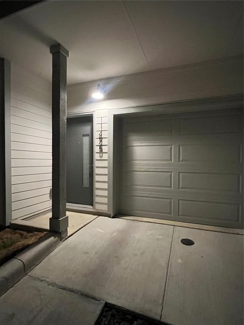 11425 Pastini Cir, Manchaca, TX, 78652-2027 | Card Image