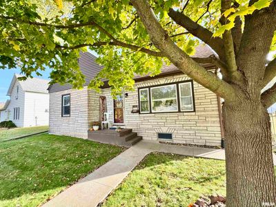 2311 N 9 Th Street, House other with 3 bedrooms, 2 bathrooms and null parking in Clinton IA | Image 1