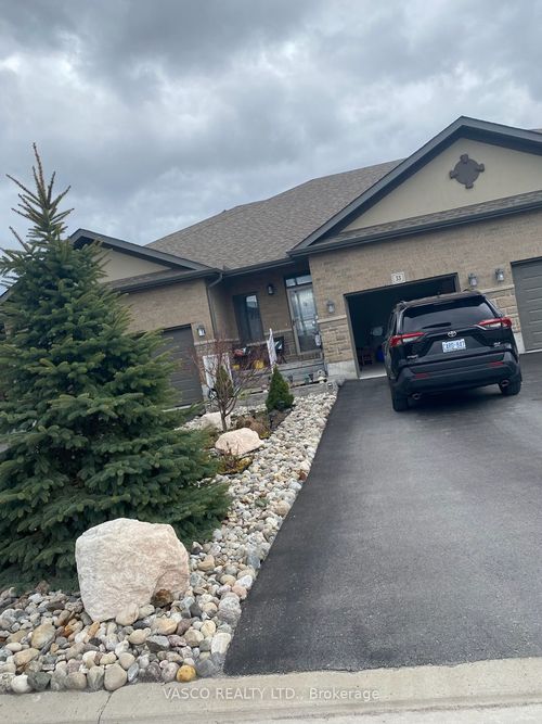 33 Farmington Cres, Belleville, ON, K8N0J9 | Card Image