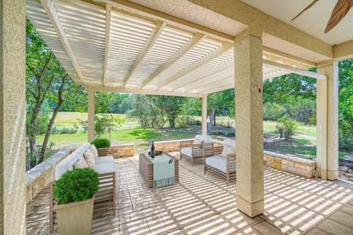 510 Dove Hollow Trl, Georgetown, TX, 78633-5066 | Card Image