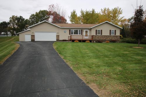 111 W Ridgeview Dr, Starbuck, MN, 56381-9767 | Card Image