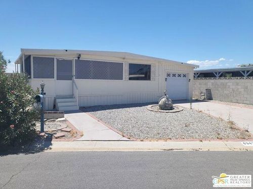 69421 Poolside Dr, Desert Hot Springs, CA, 92241-8715 | Card Image