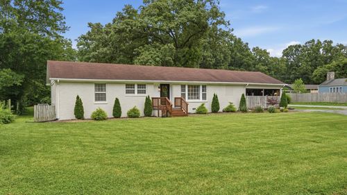1100 Bragg Cir, Tullahoma, TN, 37388-2816 | Card Image