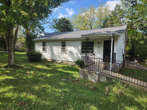 8764 Cerulean Rd, Cerulean, KY, 42215-7514 | Card Image