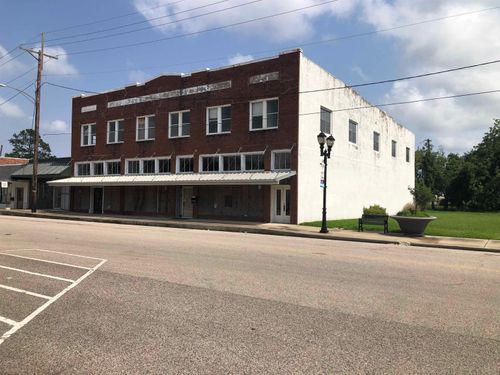 1117 Port Neches Ave, Port Neches, TX, 77651-2803 | Card Image