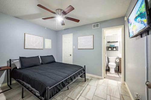 apt-103-1840 Burton Dr, Austin, TX, 78741-4271 | Card Image