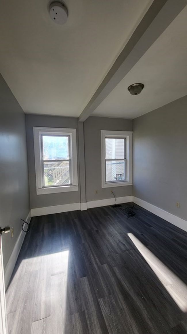 APT-1 - 130 Mount Washington St, Condo with 3 bedrooms, 1 bathrooms and 2 parking in Lowell MA | Image 12