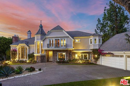 3819 Vista Linda Dr, Encino, CA, 91316-4455 | Card Image