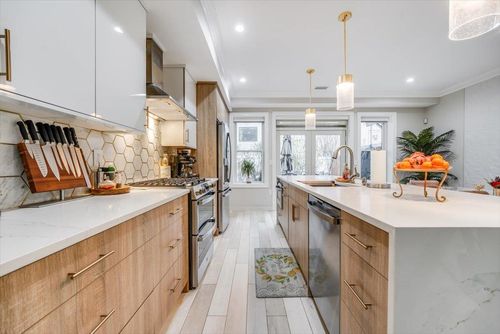 1-22 Poplar St, Jersey City, NJ, 07307-2527 | Card Image