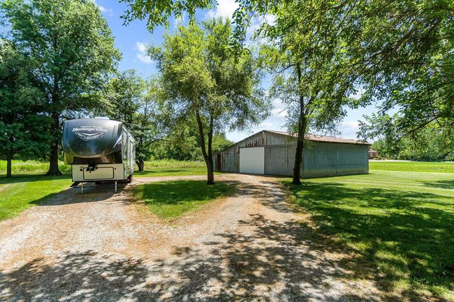 13923 W County Line Rd, House other with 3 bedrooms, 1 bathrooms and null parking in Roanoke IN | Image 21