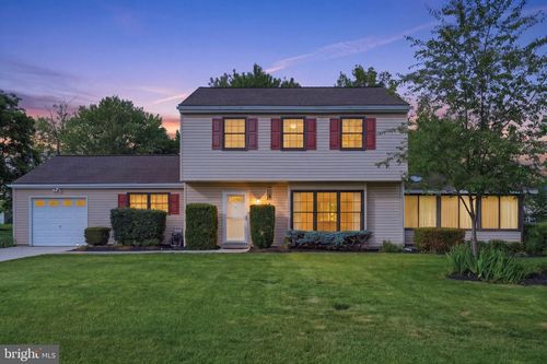 2049 Hawthorne Ln, HATFIELD, PA, 19440-2108 | Card Image