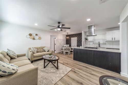 10816 Joaquin Dr, Dallas, TX, 75228-2567 | Card Image