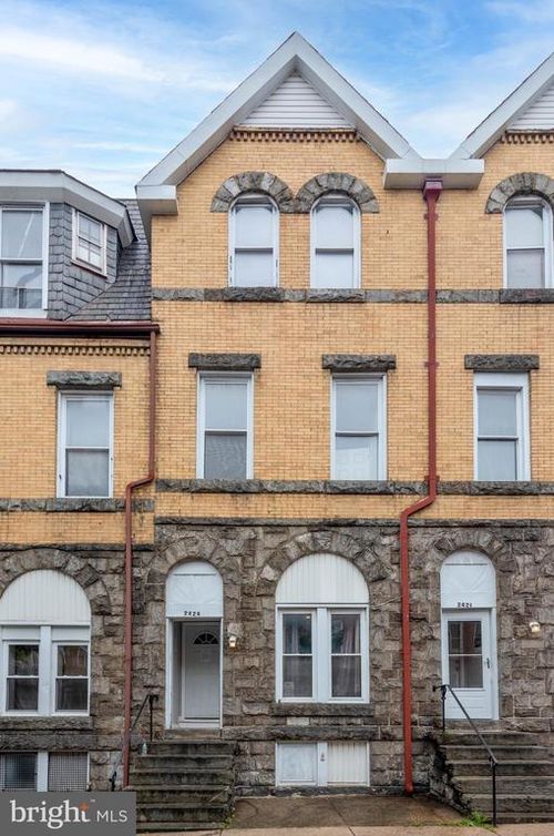 2424 N Calvert St, BALTIMORE, MD, 21218-5238 | Card Image