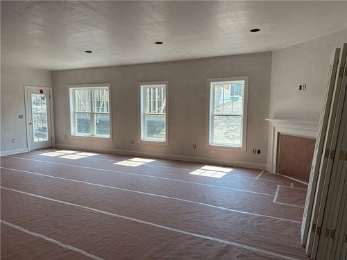 43 Wyndham Way, North Kingstown, RI, 02852 | Card Image