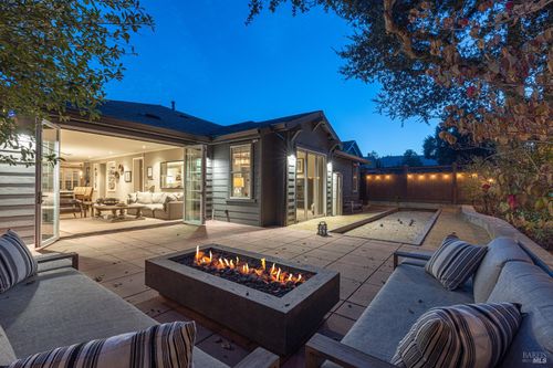 1982 Adams St, Yountville, CA, 94599-1200 | Card Image