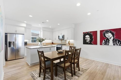 2-4367 Pacifica Way, Oceanside, CA, 92056-5777 | Card Image