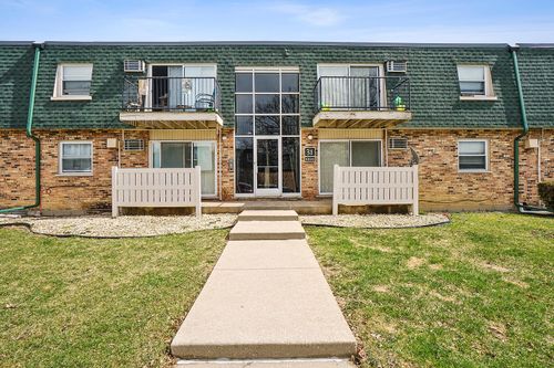 31-307-10045 S Walnut Ter, Palos Hills, IL, 60465-1281 | Card Image