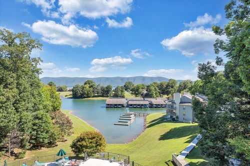 unit-409-290 Sailors Cove Dr, Moneta, VA, 24121-4307 | Card Image