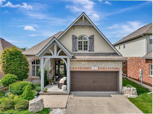 4 Macdonald Cres, Brantford, ON, N3R8B2 | Card Image