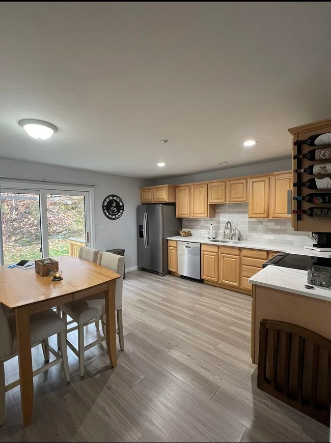 A - 23A Tammy Ct, Townhouse with 2 bedrooms, 2 bathrooms and null parking in Hudson NH | Image 6