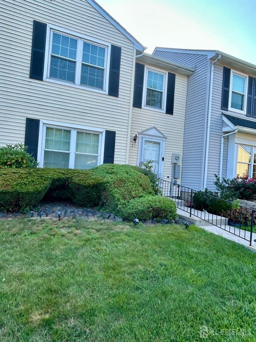 21 Byrnes Ln W, Sayreville, NJ, 08872-2215 | Card Image